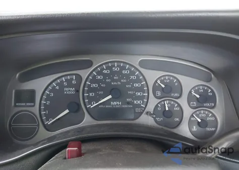 2000 Chevrolet Silverado 1500 z USA, uszkodzony, nr VIN 1GCEC14W8YE235570